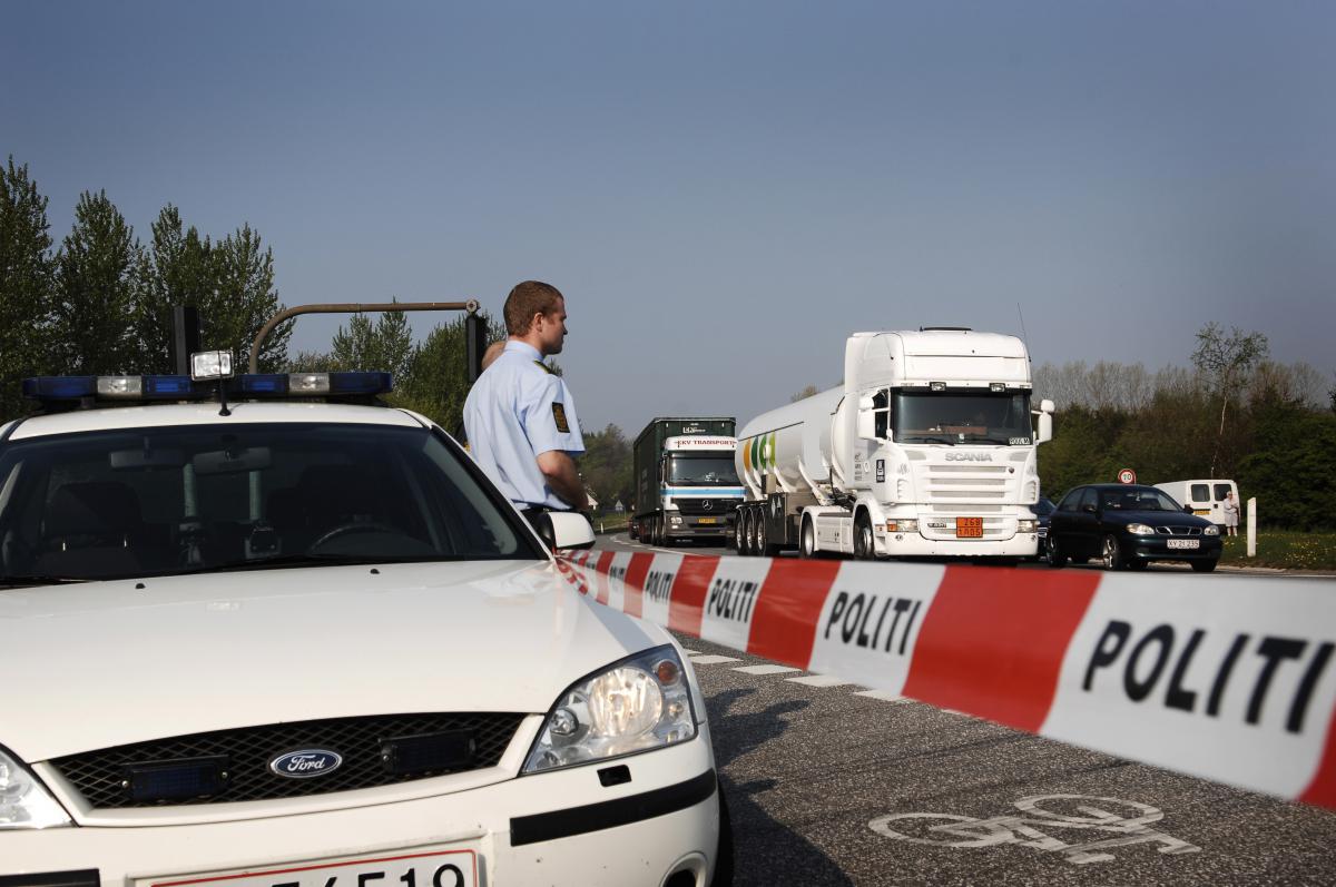 Russer-smell på 121.500