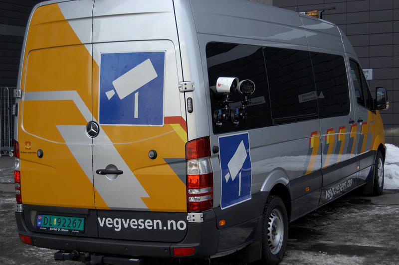 Varsler storkontroll