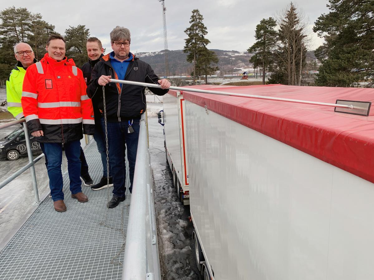 Ga snøryddingsrampe i gave - håper det blir et krav