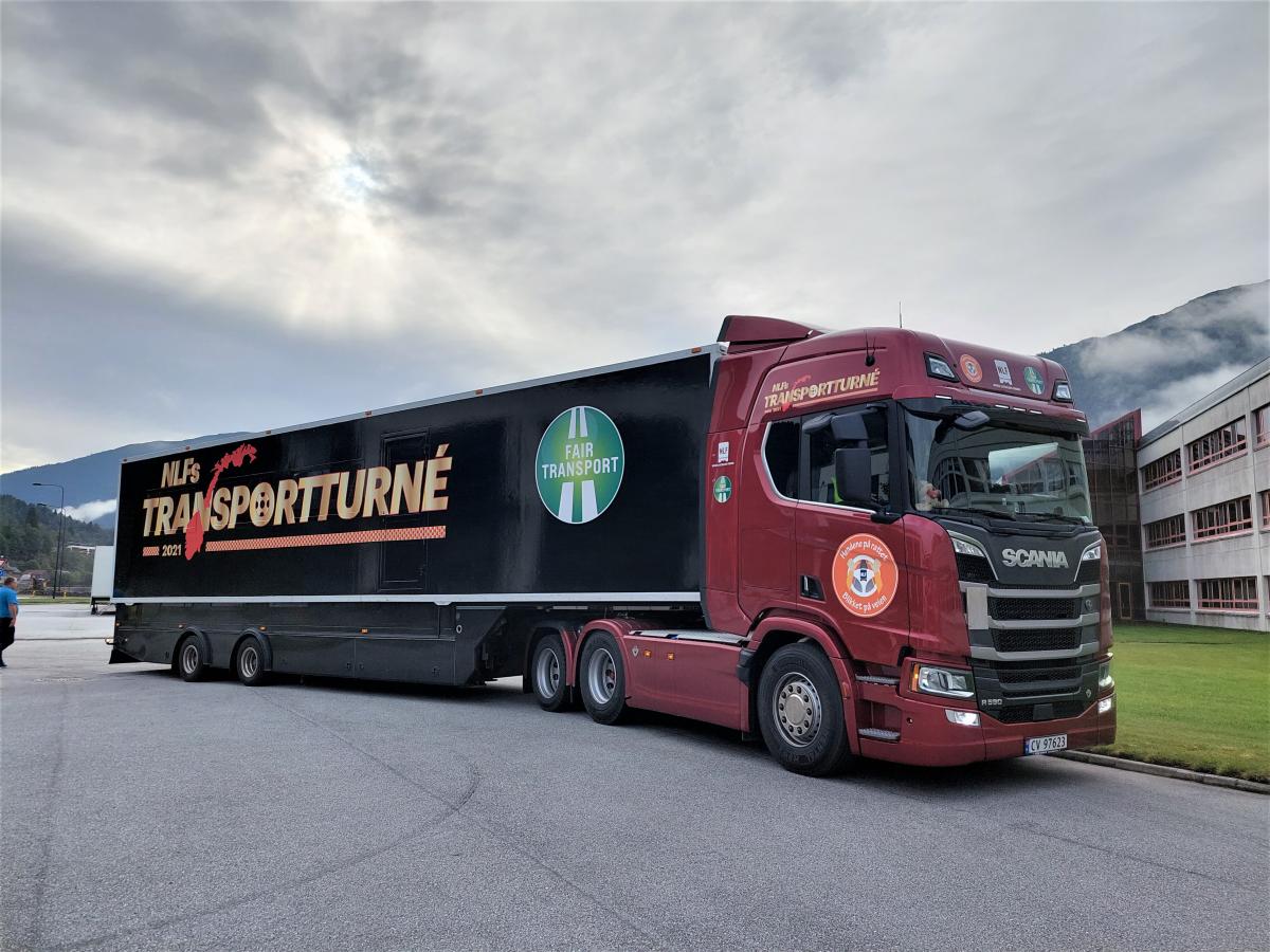 Turnetralla har ankommet Førde