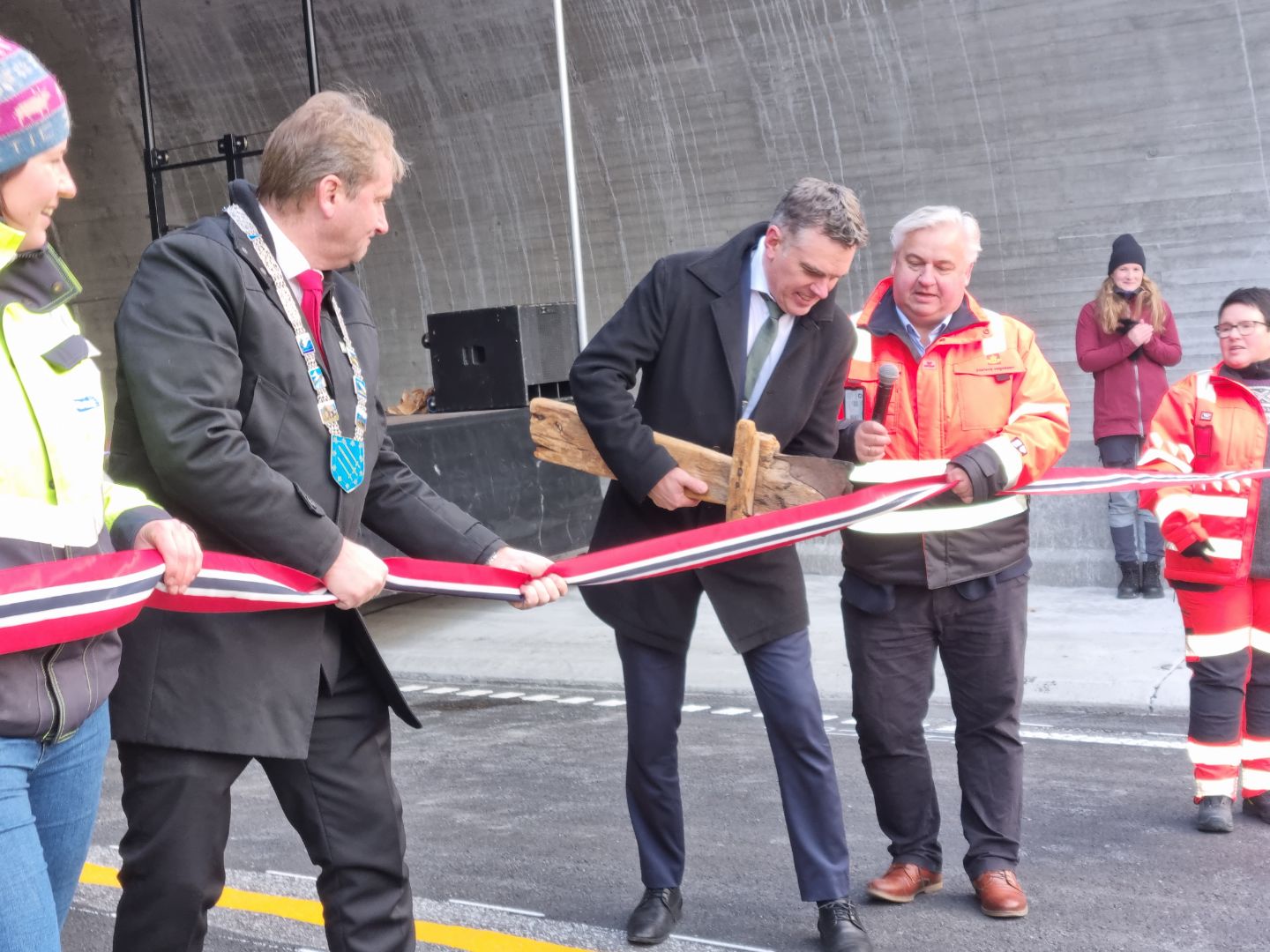 Åpning av E16 Kvamskleiva: – Bransjen jubler 