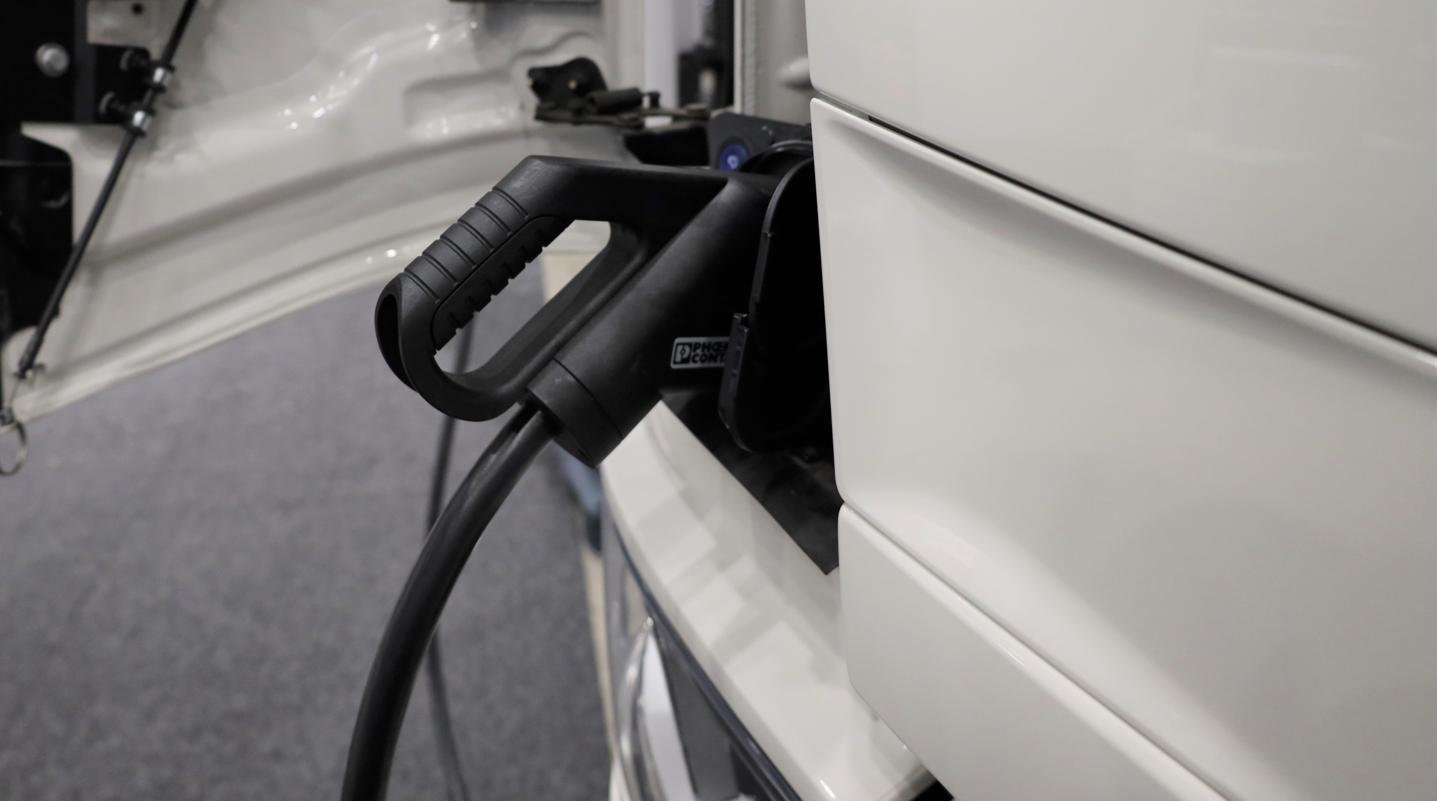 Nå kan tunge kjøretøy få «hjemmeladere» 