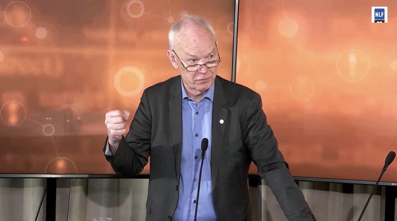 Presset på regjeringen øker  