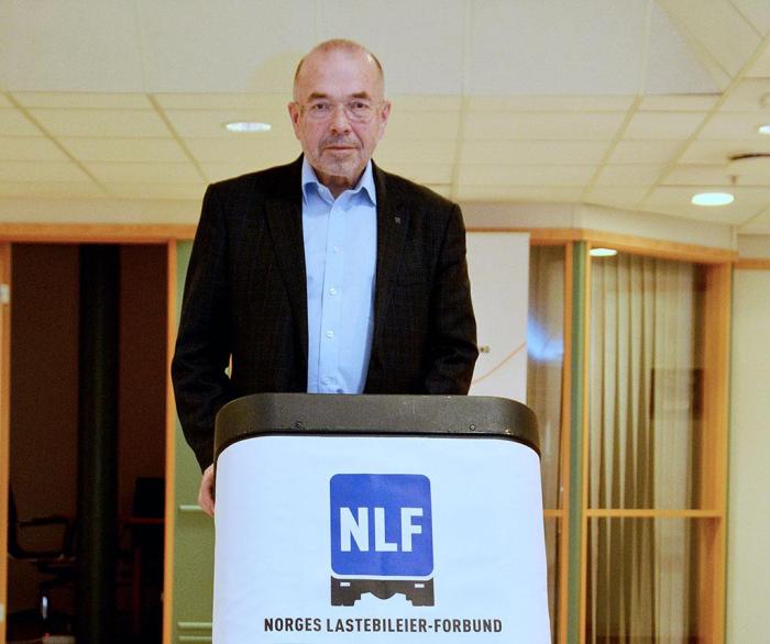 Per Madsen trer til side