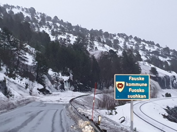 STENGT: Ved Kistrand på rv. 80 mellom Bodø og Fauske har sørpeskred stengt vegen flere ganger de siste årene. Foto: Statens vegvesen.