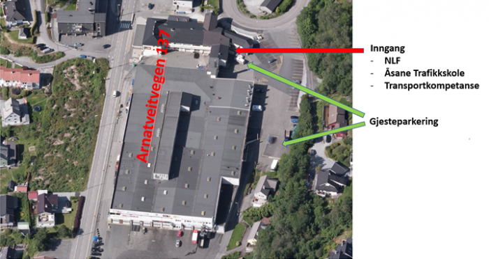 Det er god adkomst for både små og store kjøretøy på Arnatveit.