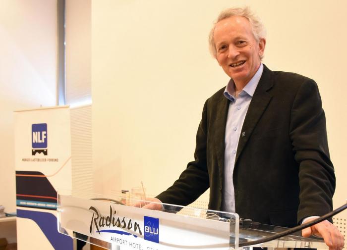 Seniorrådgiver Olav G. Hermansen ønsker velkommen til kurs 24. september. Foto: Stein Inge Stølen