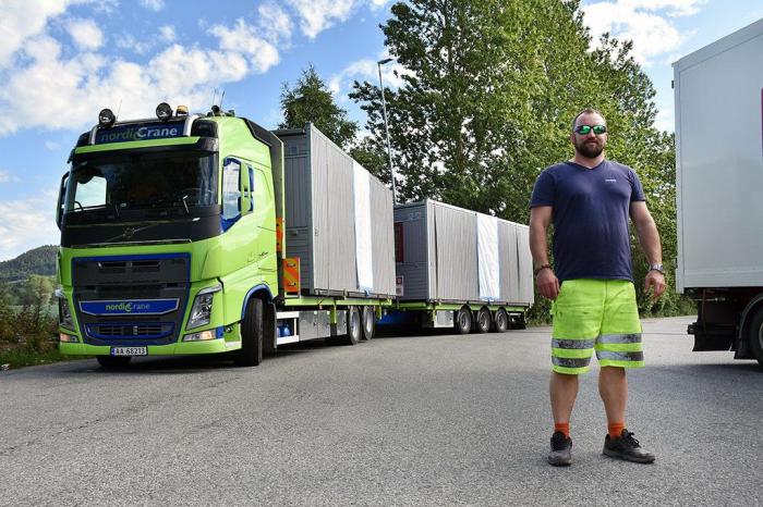Hubert velger polsk internettradio fremfor DAB, siden dekningen ofte faller ut. Foto: Stein Inge Stølen