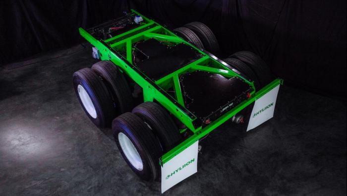 Ved siden av dieselmotorer vil elektriske løsninger, som denne Hyliion-akselen, bli mer vanlig mellom 2020 og 2030. Foto: Hyliion