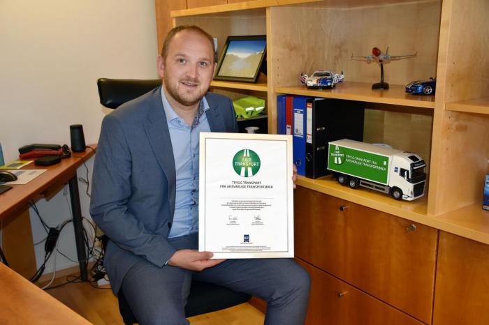 Jon Georg Dale stiller seg helhjertet bak sertifiseringsordningen og oppfordrer transportkjøpere til å benytte seg av verktøyet. Foto: Stein Inge Stølen