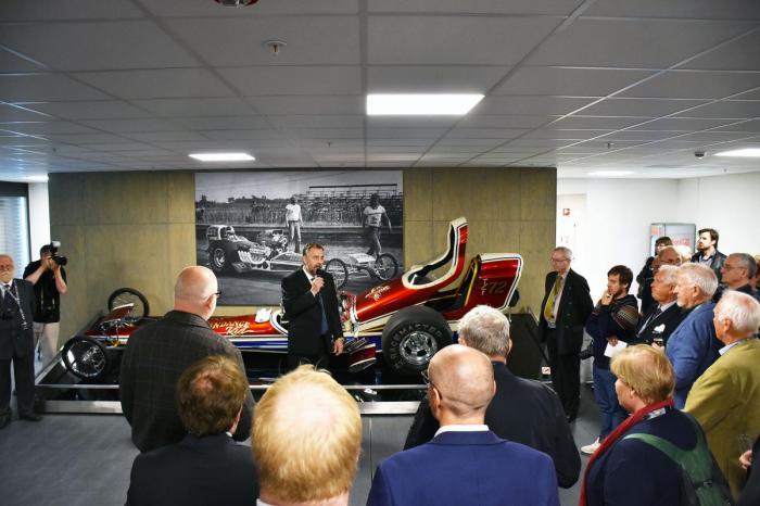 Museumsdirektør Geir Atle Stormbringer er stolt over samlingen han kan presentere i det nye museet. Foto: Stein Inge Stølen