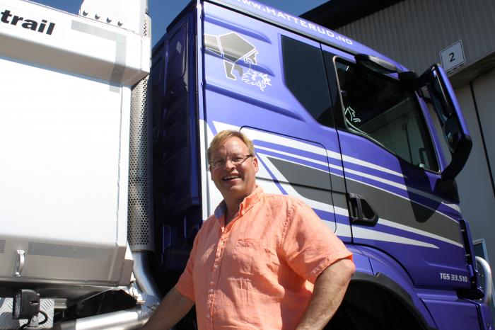 Stort selskap: Per Hatterud har alltid visst at det er å starte eget lastebilfirma er det han ville gjøre. I dag har Per Hatterud ti lastebiler og 14 ansatte. Foto: Elisabeth Nodland