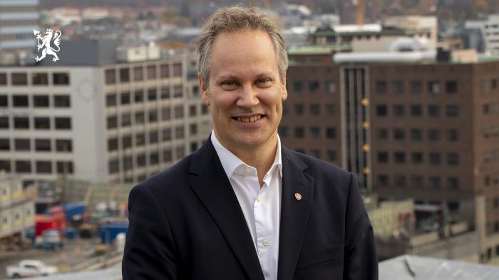 – Jobben vår er ikke avsluttet selv om planen er lagt frem. Vi er allerede i gang med å jobbe med en rekke av planens tiltak, sier samferdselsminister, Jon-Ivar Nygård. Foto: Henrik Jonassen/SD