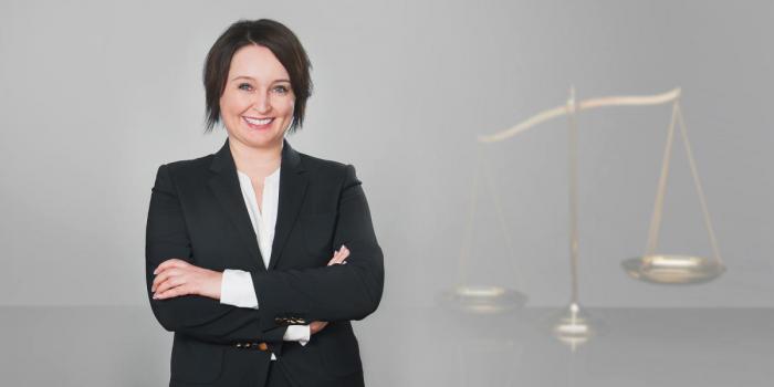 Advokat Sandra Latotinaite krevde 200 000 kroner per år for manglende lønn, overtidstillegg og feriepenger for sin klient. Nå sitter hun i styret i Vlantana Norge og skal iverksette en erstatningsprosess for samtlige ansatte. Men hva blir totalbeløpet? Foto: B.T. Stokke AS
