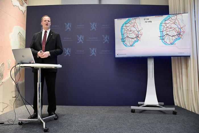 Da samferdselsminister Ketil Solvik-Olsen la frem regjeringens NTP-forslag i desember, var det tydelig at en Bergens-arm ikke var aktuelt med det første. Foto: Stein Inge Stølen