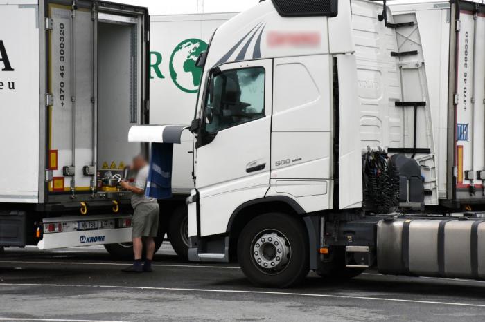 Utnyttelse av sårbare arbeidstakere fra østeuropeiske land påvirker ikke bare enkeltindividene negativt, men også norsk lastebilnæring gjennom økt prispress. Foto: Stein Inge Stølen