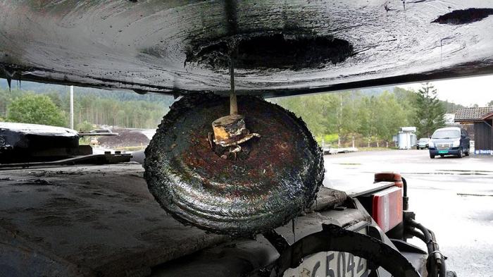 Kingbolten hadde mangelfull sveising og sviktet. Foto: T. Stene Transport