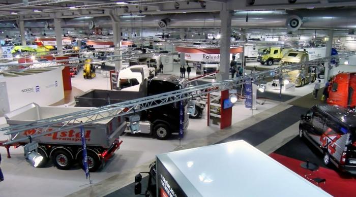 Samtlige haller er spekket av nyheter, innovasjoner og vanvittig kule lastebiler. Her er det noe for enhver smak. Foto: Stein Inge Stølen