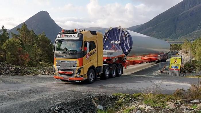 Silvasti og datterselskapet Frank Nørager var godt kjent med regelverket for kabotasje i Norge. De valgte likevel å kjøre vindmølletransporten uten nødvendige tillatelser og dispensasjoner. Det straffet seg. Foto: Jan-Ove Halsøy