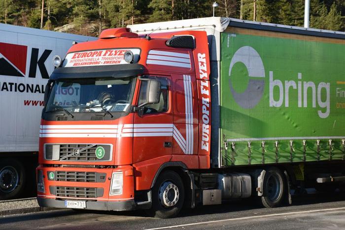 Dette er en av mange Euro III-lastebiler som passerte over grensen da Lastebil.no besøkte Svinesund tollsted nylig. Foto: Stein Inge Stølen